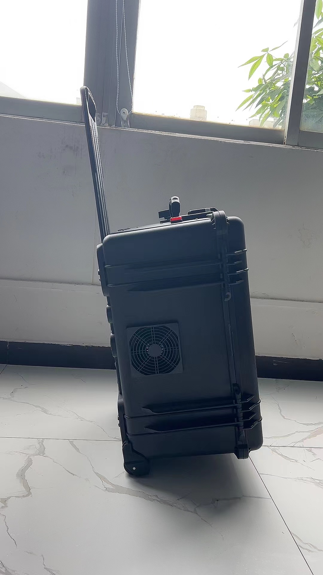 广河手拉箱型移动通信干扰器